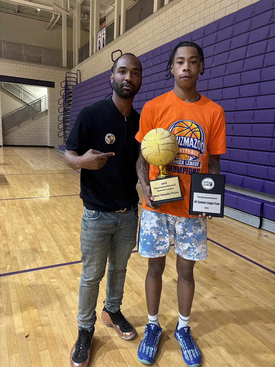 Marlon Calhoun was literally the Houzmazoo Summer League MVP From Start To Finish 🏆 #Earned #AllSummerLeague #Champion