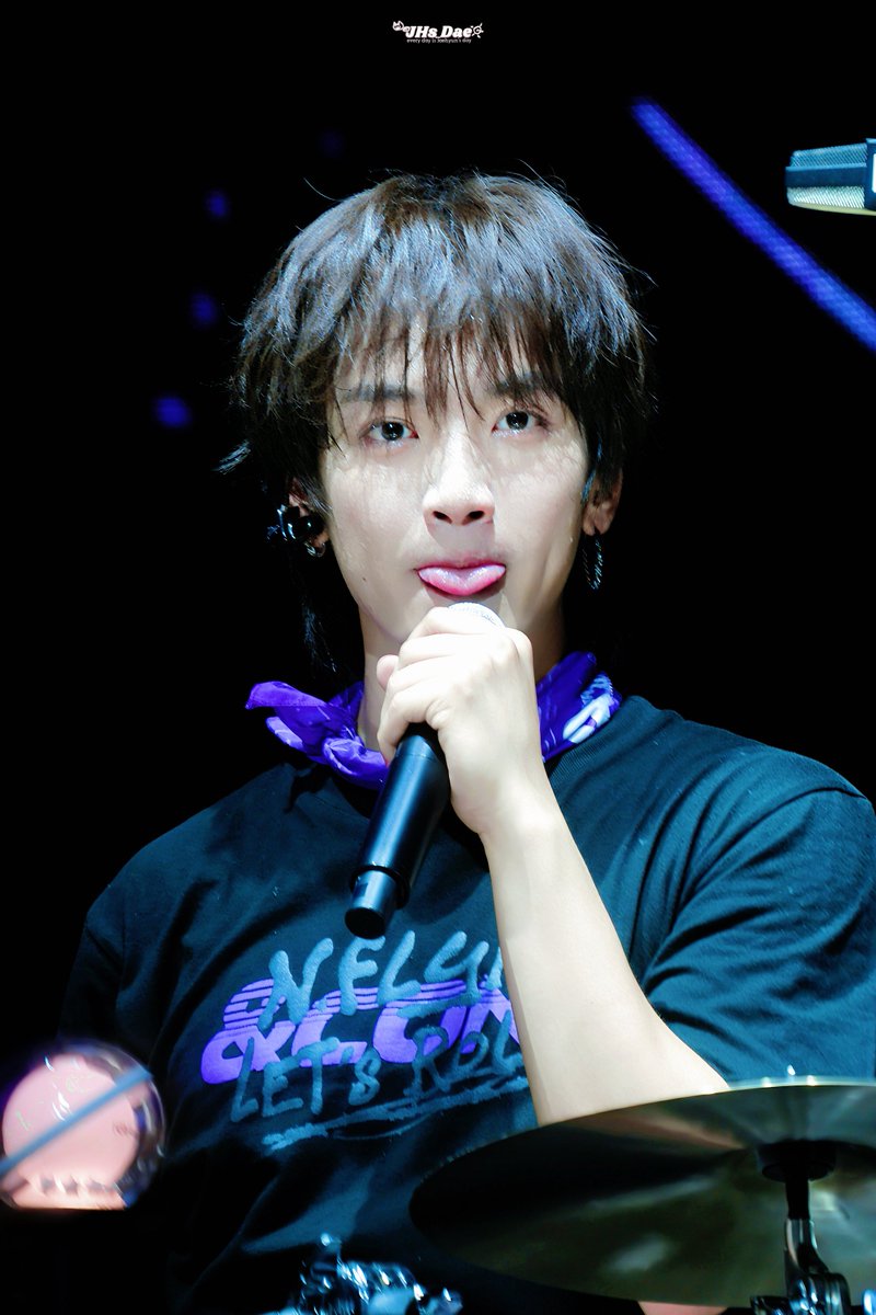 250705 부산 엔콘4

🎤🐶

#엔플라잉 #NFlying #김재현