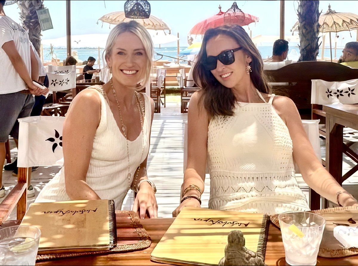 raymach1's tweet image. Nicky and Sally

#NickyMcBurney
#SallyNugent
#BootCamp
#Pose