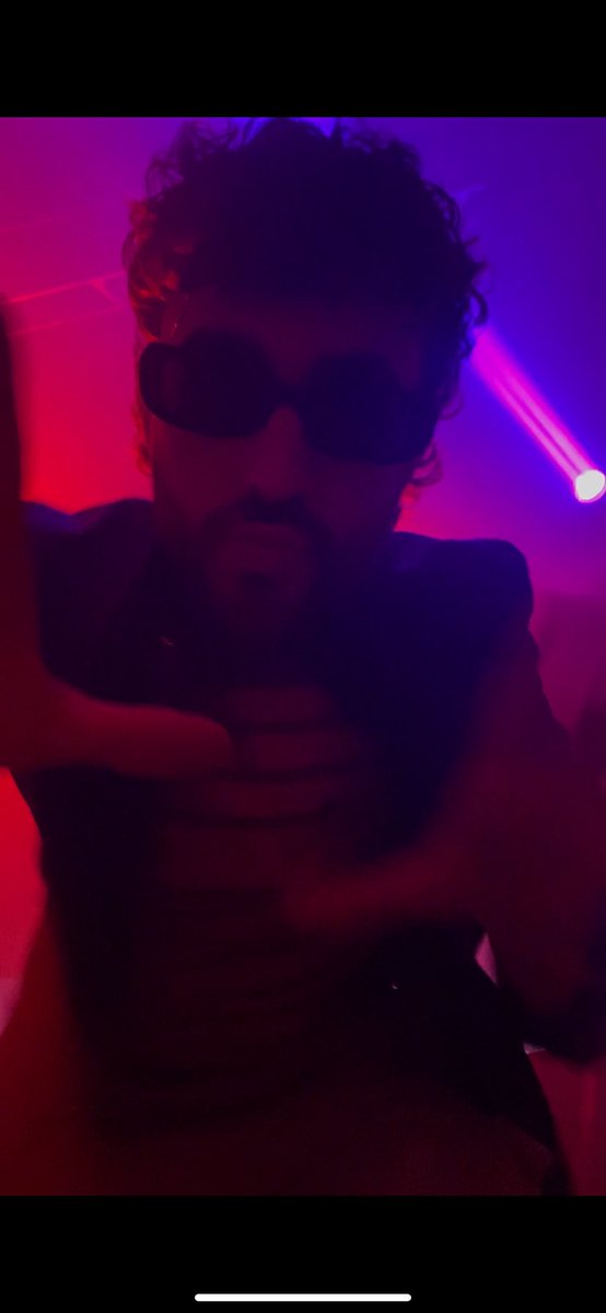 hypergroso's tweet image. ME AGARRO LA MANO NO PUEDO MAS