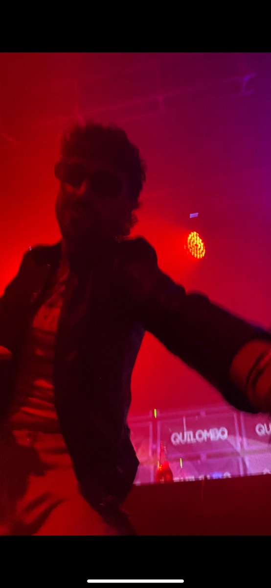 hypergroso's tweet image. ME AGARRO LA MANO NO PUEDO MAS