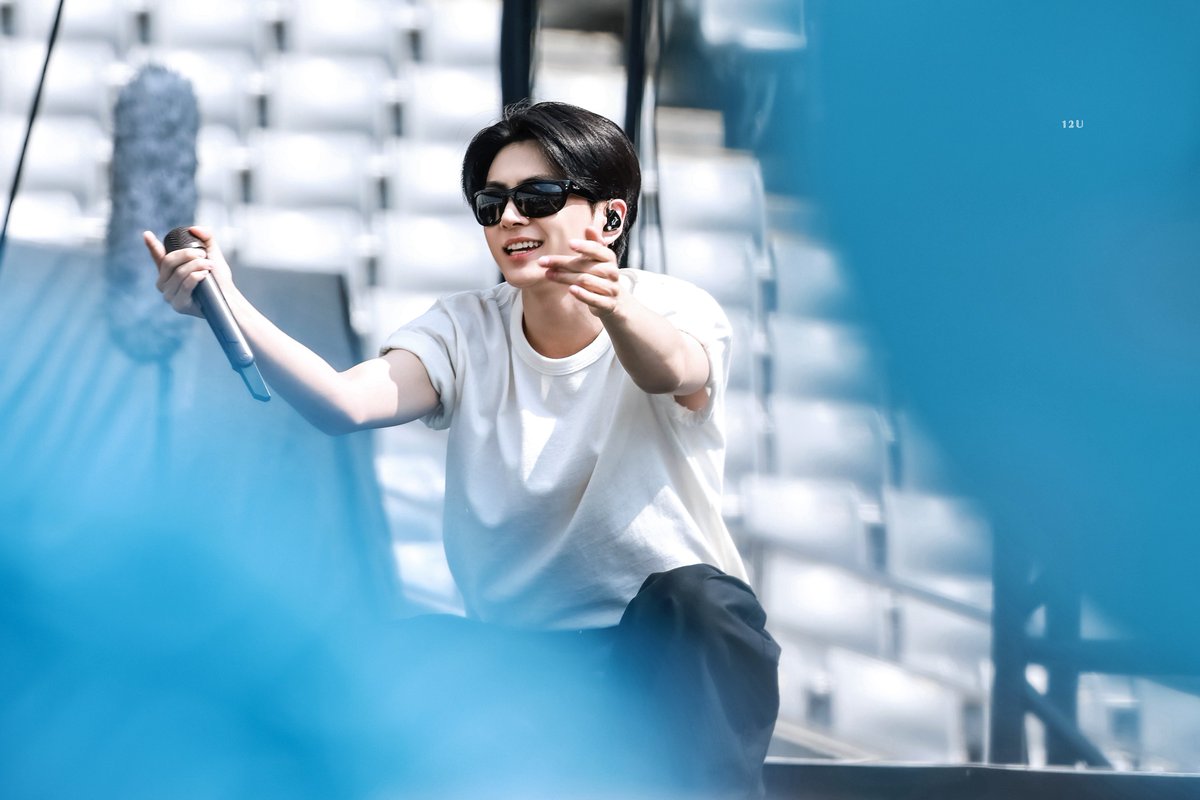 𝟙 𝟚 𝕌 tweet media