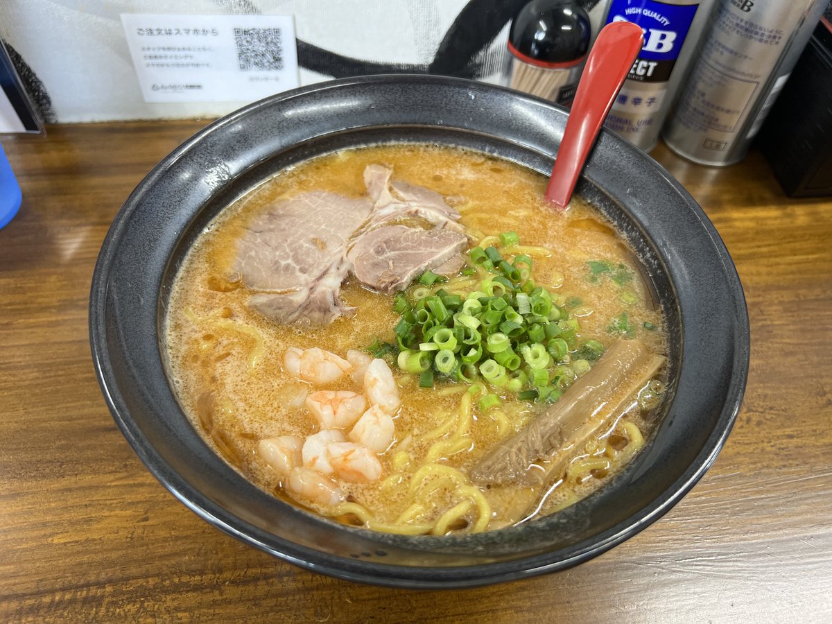 X_584's tweet image. 近所に新しいラーメン屋ができたので😋