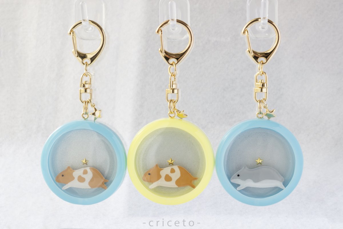 criceto_craft's tweet image. 期間限定カラーのリフレクターキーホルダー出品しました🙌サイトごとに出品している商品が異なりますのでチラッと覗いていただけますと嬉しいです☺️
ご購入はこちらから⇩ (メルカリ/ラクマ)
profu.link/u/criceto
#ハムスター
#ハンドメイド