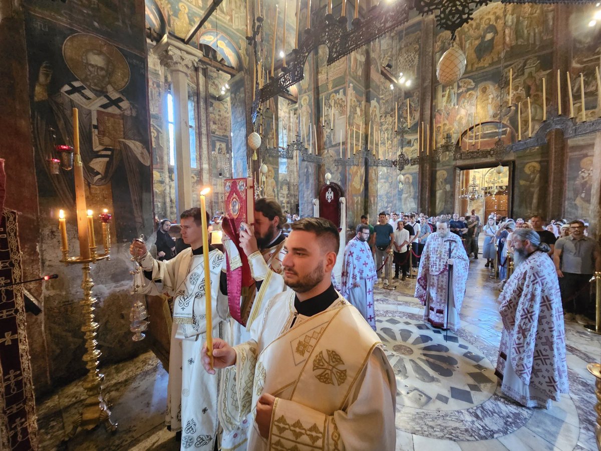 DecaniMonastery's tweet image. Divine #Liturgy at Visoki #Dečani #Monastery today 6 July (23 June).