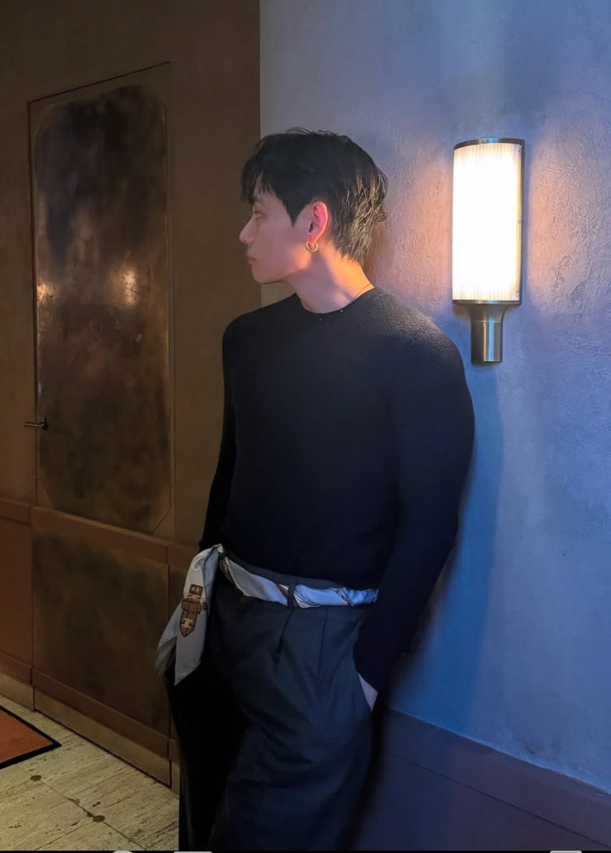 REPLY WITH

STYLE ICON V
FASHION LEGEND V
TAEHYUNG TAEHYUNG 
#VxCelineFashionShow