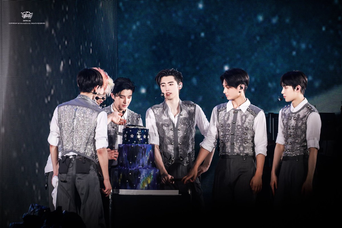 InvitaSim_Jake's tweet image. 250706  
Happy 4th Anniversary 🎂

#엔하이픈 #ENHYPEN