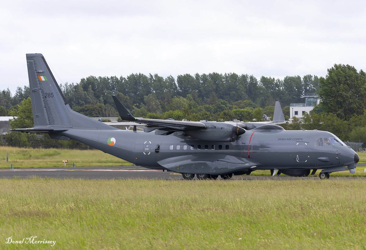 birrlad's tweet image. The two @IrishAirCorps Casa C295 aircraft 284 & 285 @ShannonAirport.
#avgeek #aviation #aircraft #irishaircorps #casa #ShannonAirport #planespotting #airforce