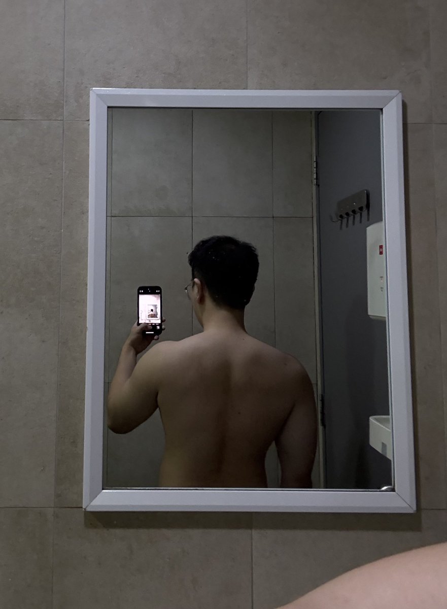 higuruma pounding his gavel tweet media