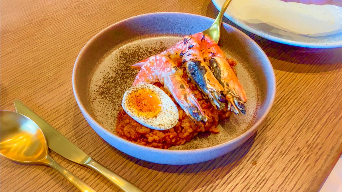 サウジアラビア館のレストランのご飯は高額だと聞いてビビってたけど