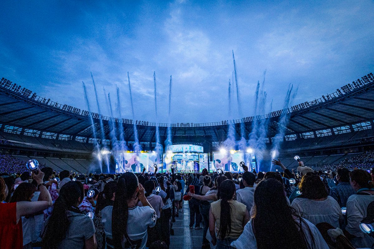 『ENHYPEN WORLD TOUR ‘WALK THE LINE’ IN JAPAN -SUMMER EDITION-』＠味の素スタジアム

ENHYPEN、日本オリジナル曲「Shine On Me」に自信
💭「第2の『BLOSSOM』に」

🔻ライブではENGENEも感動＆デモ曲聞いた感想告白
oricon.co.jp/news/2394388/?…

#EN_WORLDTOUR_WALKTHELINE