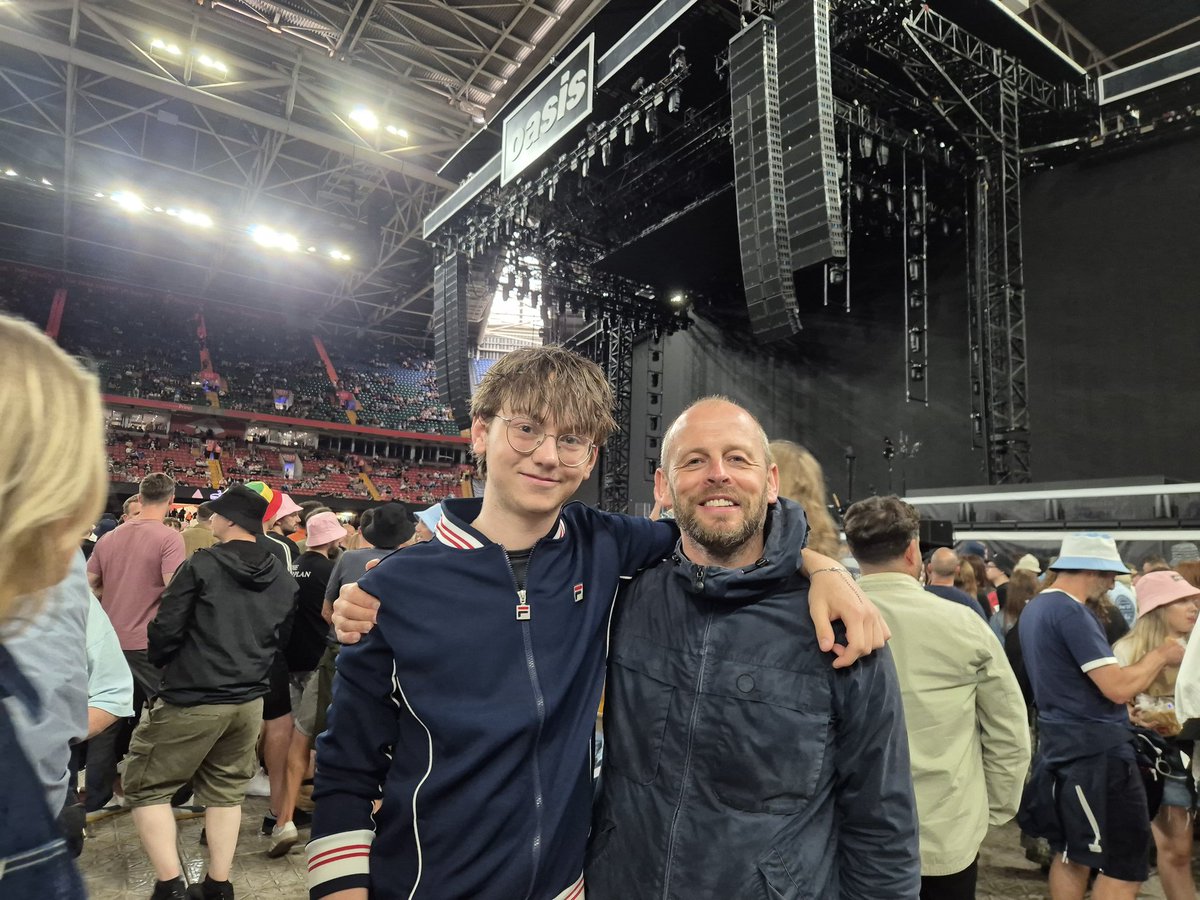 Philip Bevan tweet media