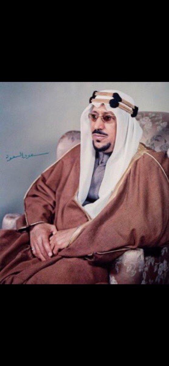 alaa77aa's tweet photo. زيارة جلالة الملك :سعود بن عبدالعزيز بن عبدالرحمن ال سعود رحمه الله لجدي الشيخ: ذيب بن عشق بن شفلوت 
شيخ شمل قبائل عبيده رحمه الله 
في مركز الصبيخه 
 عام 1376هـ تقريباً
#الملك_سعود 
#المملكة_العربية_السعودية https://t.co/bQf7eA6jr8