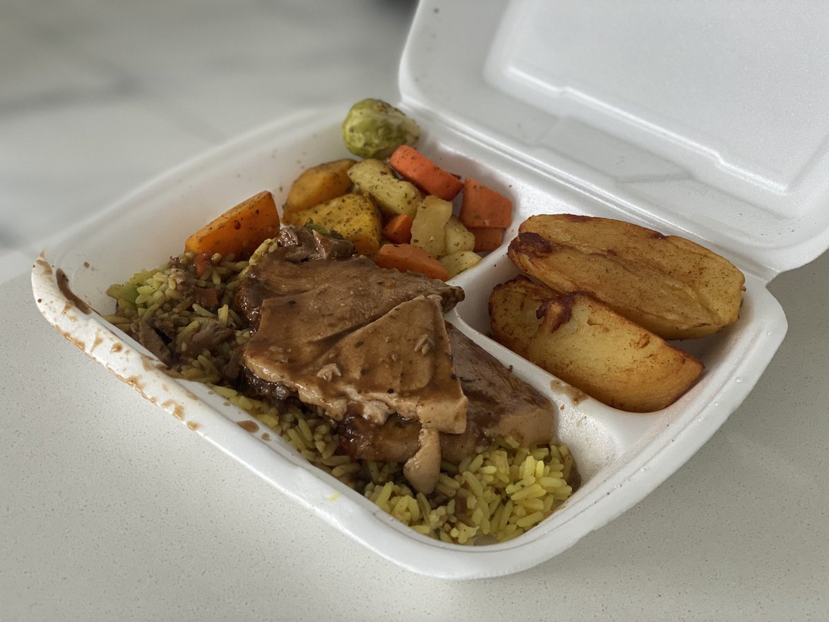 Sunday Roast plug! 🔌

The Sunday Roast at Observatory Spar is brilliant value for money. You get a choice of Beef or Pork, White or Savoury Rice, Steamed or Grilled Veg, two Roast Potatoes and Gravy. 🍖🥦🥔

Half Portion - R39.99
Full Portion - R69.99 (Picture)

#SundayRoast