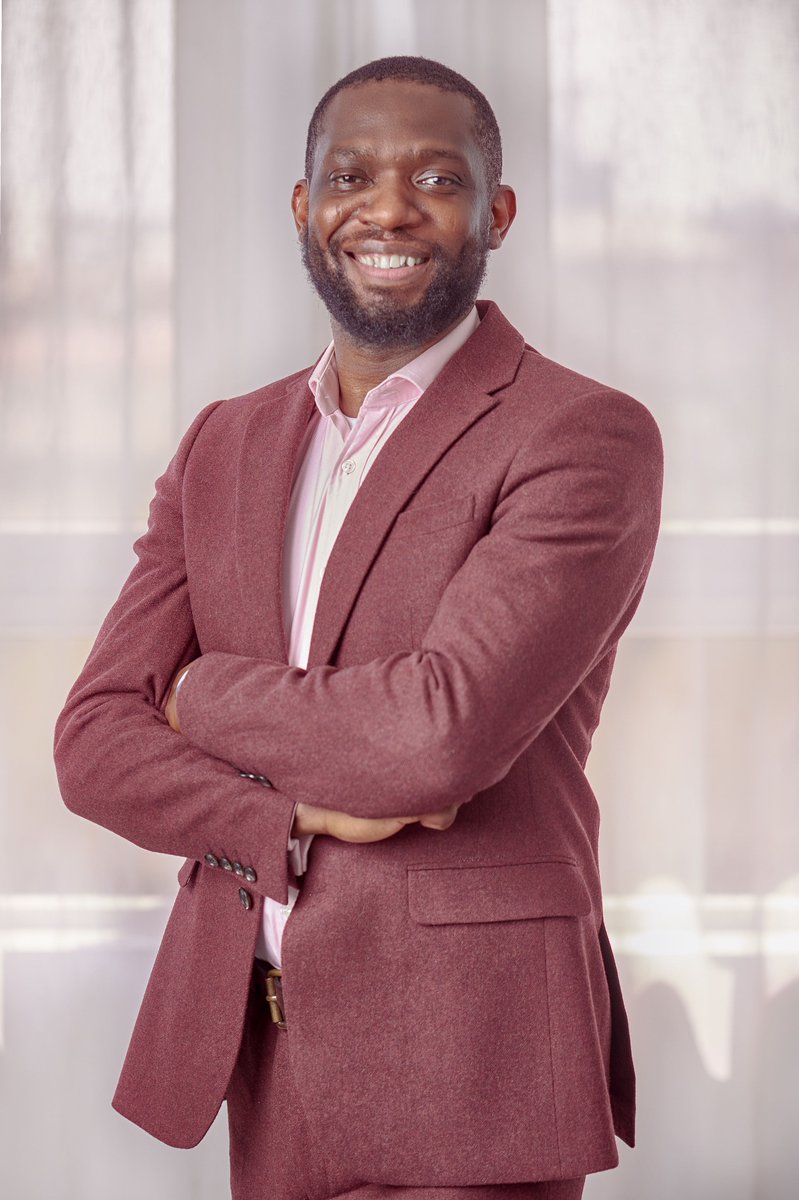 OgbeniDipo's tweet image. I spent 13 years in Academia, teaching Business Strategy, Enterprise, and Innovation, while also consulting and running small businesses. Q1 2023, I wanted to do something else other than Academia, so I opted for Management Consulting, full-time. 
 
Management consulting is a…