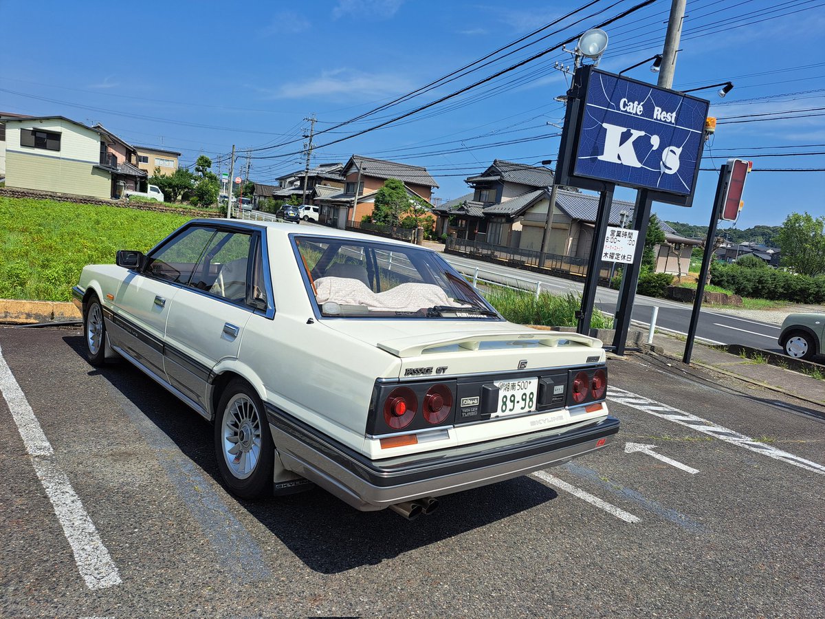 うなぎ屋さんで鰻モーニングしてから
1ヶ月点検作業に預けて
ツインカムターボグレード名なお店なんで(笑)
ツインカムターボに乗り換えてランチ(*≧∀≦)