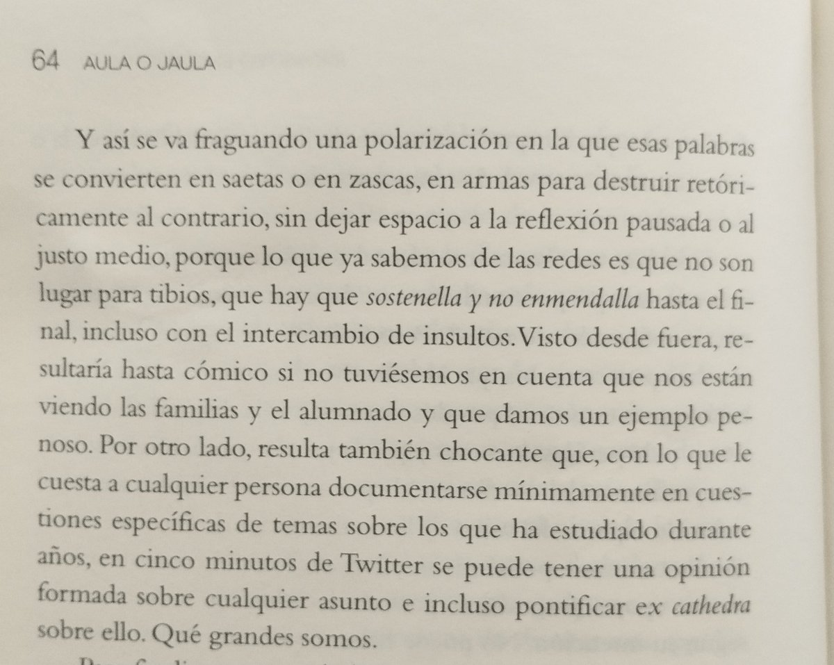 Profe de Lengua (@erprofedelengua) on Twitter photo Estos días veraniegos estoy leyendo Aula o jaula, de <a href="/tonisolano/">Toni Solano 🍏📚🍏</a>, y tiene joyitas para reflexionar. Yo hace tiempo que no me meto en discusiones acaloradas por motivos como este. No soy claramente identificable por aquí, pero siempre pienso en quién me puede estar leyendo. Estos días veraniegos estoy leyendo Aula o jaula, de <a href="/tonisolano/">Toni Solano 🍏📚🍏</a>, y tiene joyitas para reflexionar. Yo hace tiempo que no me meto en discusiones acaloradas por motivos como este. No soy claramente identificable por aquí, pero siempre pienso en quién me puede estar leyendo.