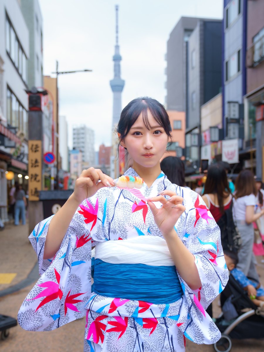#夏の宿題チェキ 2025が発売になります🍉
いろんな浴衣と夏らしい衣装を着る予定だよ✨
今年も参加させていただきます！
よかったら夏の思い出にぜひ🌻

⭕️販売開始⭕️
明日7/7(月)PM12:00~7/13(日)23:59

⭕️販売URL⭕️
ec.01familia.co.jp/items/111612409