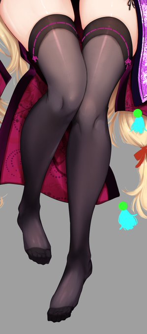 質感出すためにタイツを丁寧に塗る 