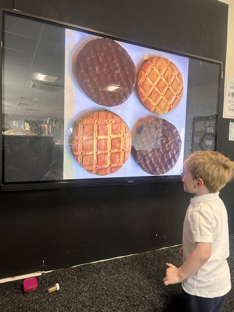 PCPNursery's tweet image. Maths talk! #pcpmaths 🍪 🍪🍪🍪