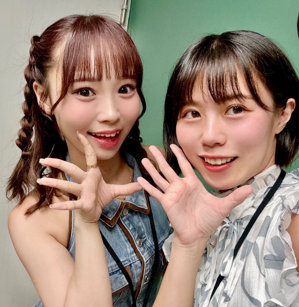 この間のフライデーナイトにて💓💓💓
皆んな物凄く可愛いのはもちろん、明るくて元気いっぱいだったので楽屋もにぎやかで最高でした😆

<a href="/satsuki_meisabu/">さつき芽衣🐣</a>
<a href="/Ayaka_Amamiya/">🌧雨宮あや花🌸</a> 
<a href="/hin0ri_uragami/">浦上ひのり</a>
<a href="/Totsuka_ruu/">RUU</a>
<a href="/fuu_watarai/">渡来ふう‎🪽</a>