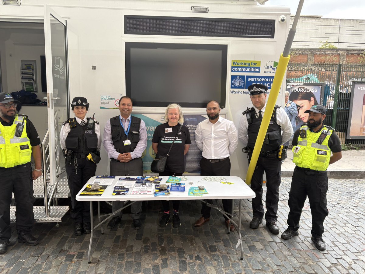 Safety surgery on sclater st, E1 6LP, they will be there until 1pm. Residents please come and raise ASB concerns.