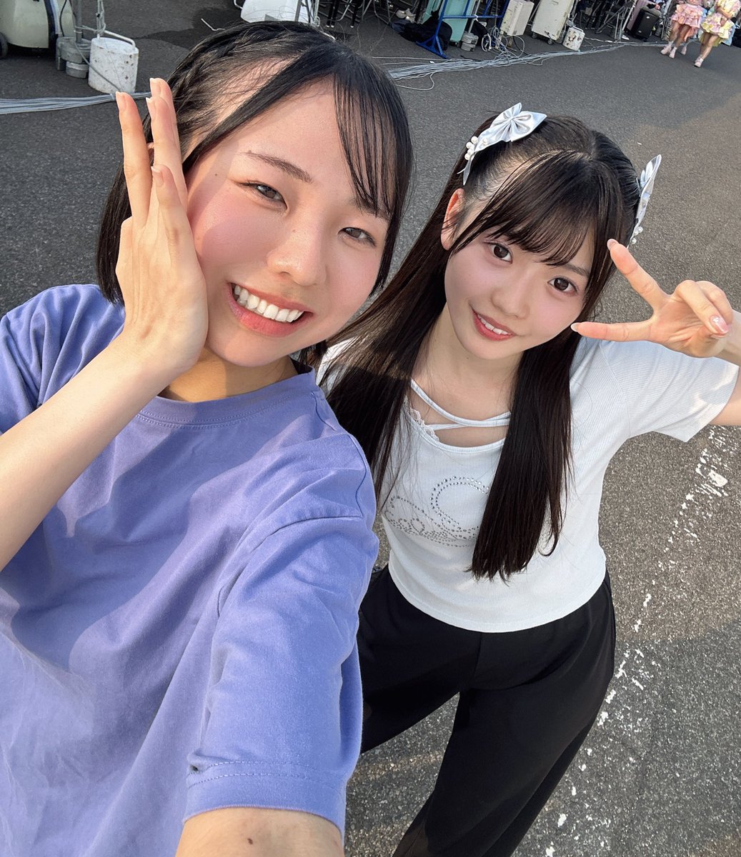 鍛治島彩😑アップアップガールズ(2)🫶にきちゃん (@uug2_kajishima) on Twitter photo 夏フェス始まり🙌
駆けつけてくれたみんなも
偶然出会うことができたみんなも
こんな暑い中、あっちあちな視線が眩しくて..ありがとう😭1人でも多くの方の心に届いていますように
#にきちゃん の歌🎤
そしてMOMOたんにも会えたの🫶嬉しすぎ
#超NATSUZOME2025
#ホワスピ #ゴチャ16 <a href="/MOMO_whsp/">MOMO 🎀9/23ワンマンライブ🎀</a> 夏フェス始まり🙌
駆けつけてくれたみんなも
偶然出会うことができたみんなも
こんな暑い中、あっちあちな視線が眩しくて..ありがとう😭1人でも多くの方の心に届いていますように
#にきちゃん の歌🎤
そしてMOMOたんにも会えたの🫶嬉しすぎ
#超NATSUZOME2025
#ホワスピ #ゴチャ16 <a href="/MOMO_whsp/">MOMO 🎀9/23ワンマンライブ🎀</a>