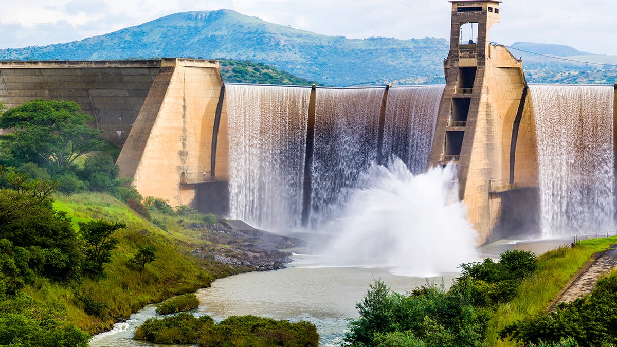 🔴 South Africa built 1,583% more dam capacity in the 30 years before 1994 than after it ... why ??? ...🤔🤔🤔