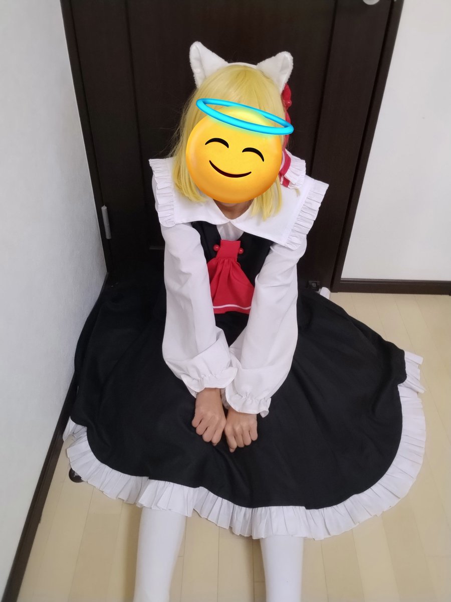 あまりにも私のことすぎる件について
←(従姉妹からもらった体験版)
(コスプレ衣装も同じ従姉妹から)→