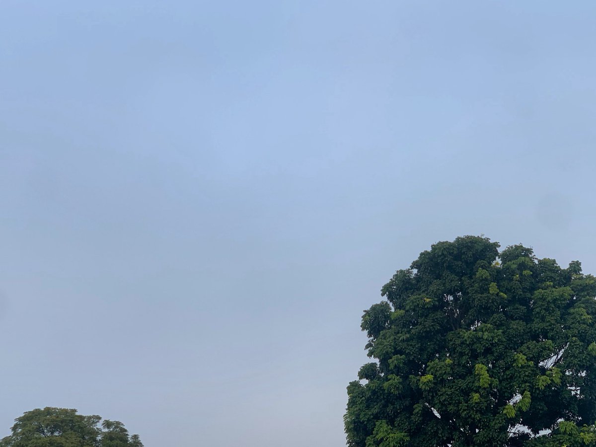 rafaelporcari's tweet image. Cadê a #SerraDoJapi?
A névoa fez a #Serra desaparecer…
Esquenta, #domingão!
📸
#FOTOGRAFIAéNOSSOhobby
#amanhecer #morning #fog #sky #céu #natureza #horizonte #fotografia #paisagem #landscapes #inspiração #mobgrafia #XôStress #nuvens #clouds