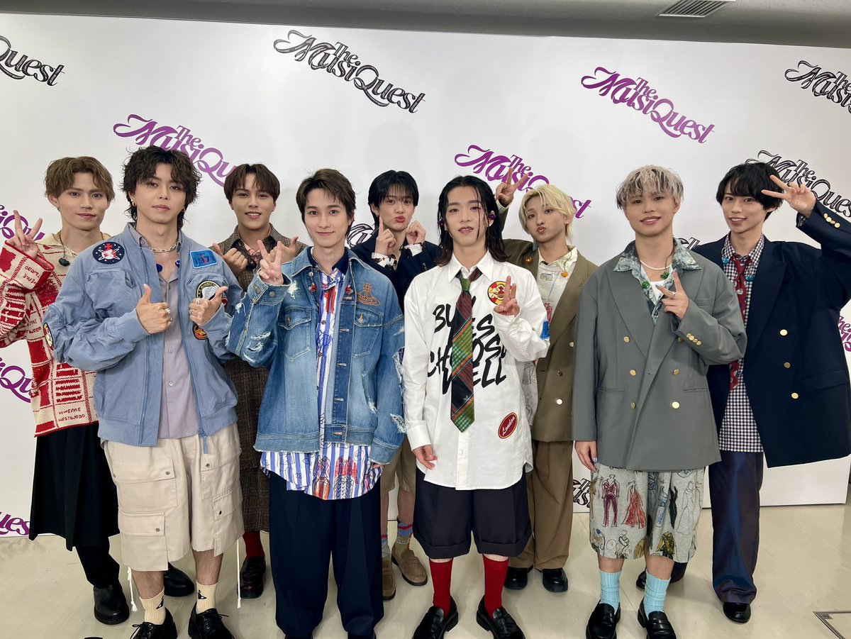 「The MusiQuest」
お暑い中お越しいただき
ありがとうございました☀️

新曲「BLUE SODA」初披露🎉

KEVIN 作詞作曲
FUMINORI・FUMIYA 振り付け🌈

たくさんの感想お待ちしてます📲

本日21:00より
ショートバージョン配信開始🎶
buddiis.lnk.to/BLUESODA_short

#TheMusiQuest #TMQ
#BUDDiiS #バディ