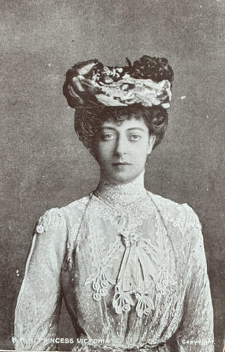 RoyalsOther's tweet image. Princess Victoria, the favourite sister of George V was born on 6th July 1868.