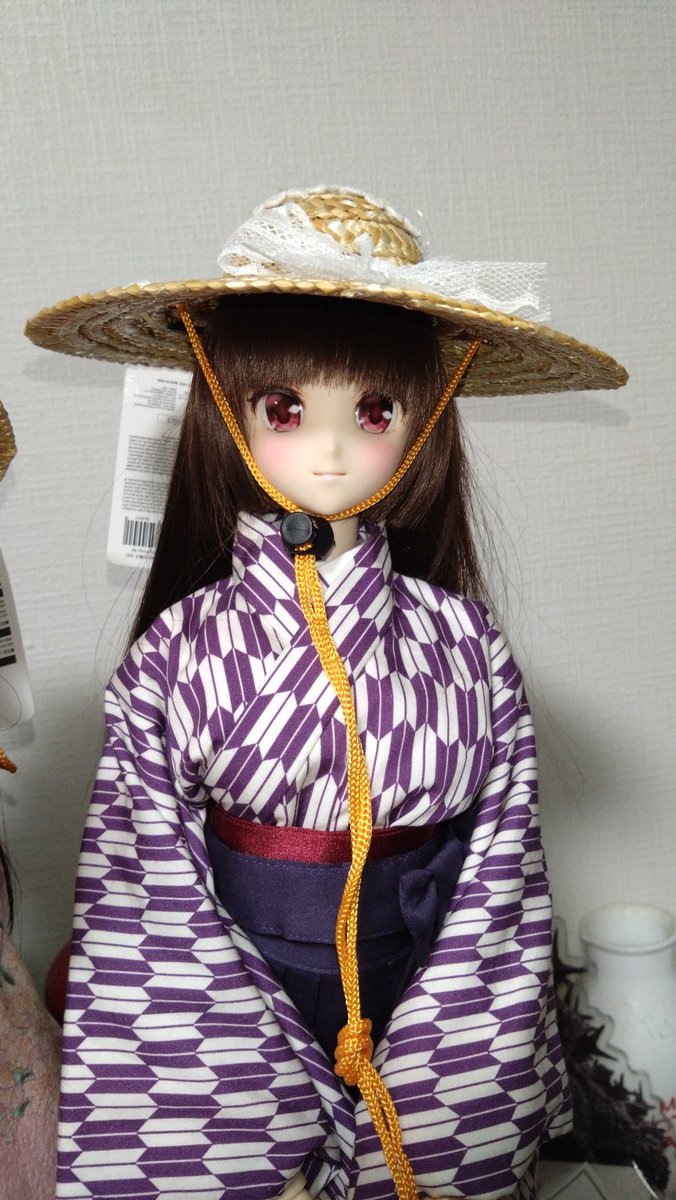 #ドール初心者

100均ショップの
麦わら帽子買ってきました。

モデル
ＤＤ：ミレイさん
ＡＺ０２：レイラさん(妹)

LはＤＤには
ちょい大きいが使えなくは無い

MはＡＺ０２に
ちょうど良い感じ

レイラさん
お茶摘み少女っぽい♪

#アゾン 
#アゾカツ 
#うちのこかわいい
#うちのこ美人