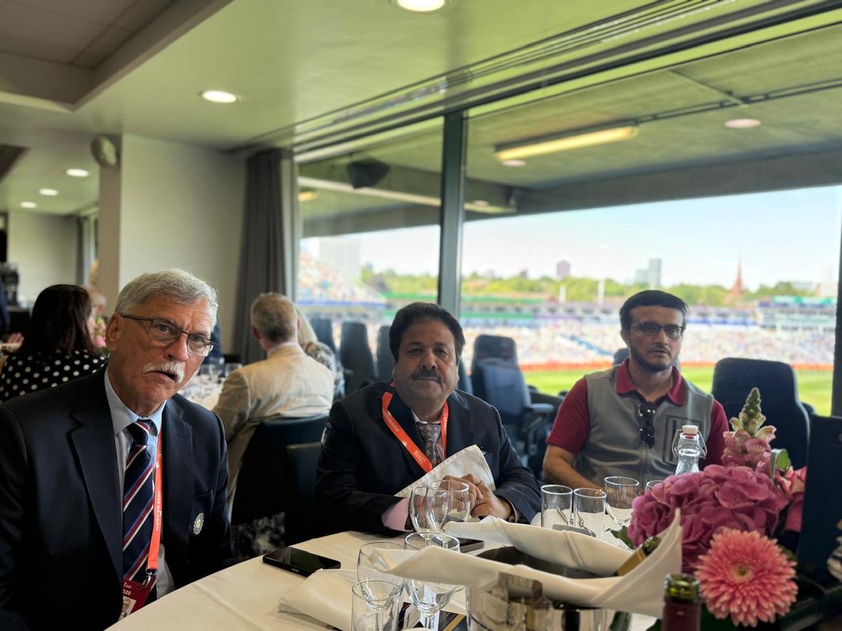 Rajeev Shukla (@shuklarajiv) on Twitter photo Watching Birmingham test match with Roger Binni and Sourav Ganguli. тБж<a href="/SGanguly99/">Sourav Ganguly</a>тБй Watching Birmingham test match with Roger Binni and Sourav Ganguli. тБж<a href="/SGanguly99/">Sourav Ganguly</a>тБй