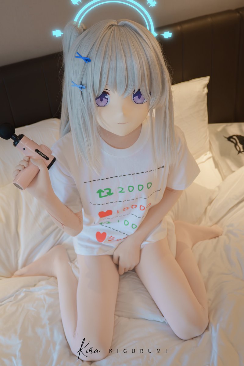 🐰
“让我用筋膜枪为您放松一下吧！我会温柔的哦😊”

📷：<a href="/xff9800/">小菲菲pro</a> 
后期协力： <a href="/jyyosa/">蒸鱼豉油也是酱油</a> 

#蔚蓝档案 #BlueArchive #月雪宫子 #月雪ミヤコ #kigurumi