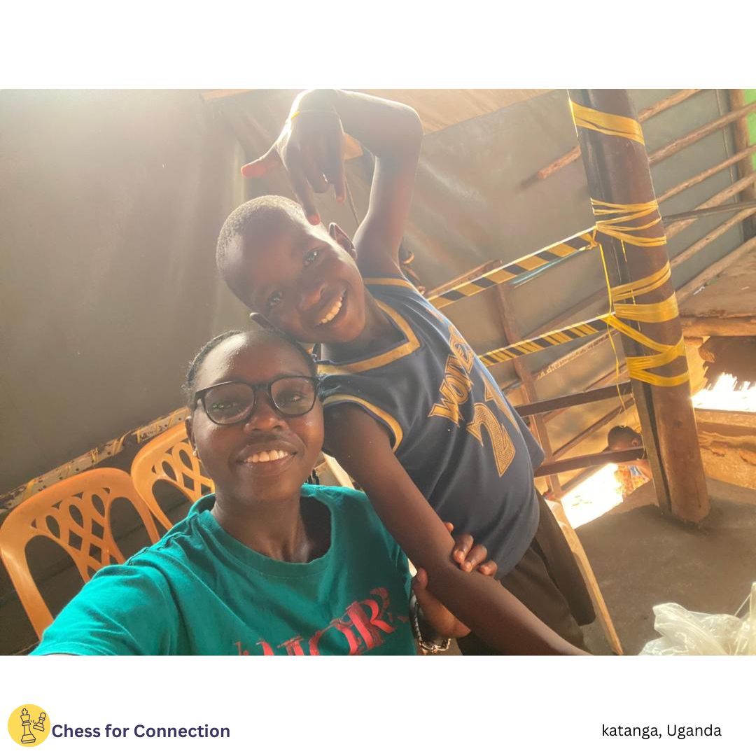 ChessForCXT's tweet image. 📢 Bringing Chess and Hope to Katanga, Uganda 🇺🇬: A Day of Connection ♟️🤝
a team of 10 passionate volunteers, led by Kabuye Raphael , set out on a mission to bring chess, inspiration, and a sense of connection to the heart of Katanga slums in Kampala 。 。。
@FIDESocialChess