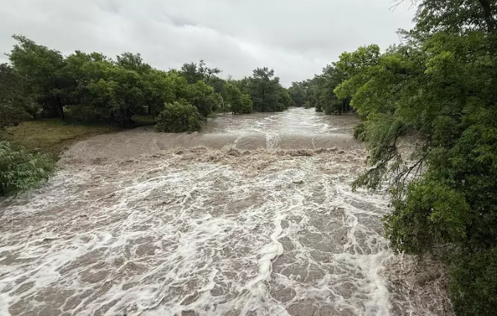 Melody Wright (@m3_melody) on Twitter photo 🚨Headed to Kerrville, TX with <a href="/TravisREMindset/">Real Estate Mindset</a>
And a Search and Rescue/Recovery (SAR) team I trust and met during Helene
Needs for this Deployment:
4 Dry Suits/Waders
4 SAR Helmets
Jet Drive Motor
Fuel/Gas Cards
3 Tents
Water & Food Supplies
steelecroft.org/search-and-res… 🚨Headed to Kerrville, TX with <a href="/TravisREMindset/">Real Estate Mindset</a>
And a Search and Rescue/Recovery (SAR) team I trust and met during Helene
Needs for this Deployment:
4 Dry Suits/Waders
4 SAR Helmets
Jet Drive Motor
Fuel/Gas Cards
3 Tents
Water & Food Supplies
steelecroft.org/search-and-res…