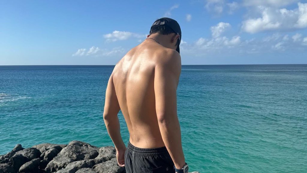 coupsistt's tweet image. svt in their nsfw era is NOT for the weak