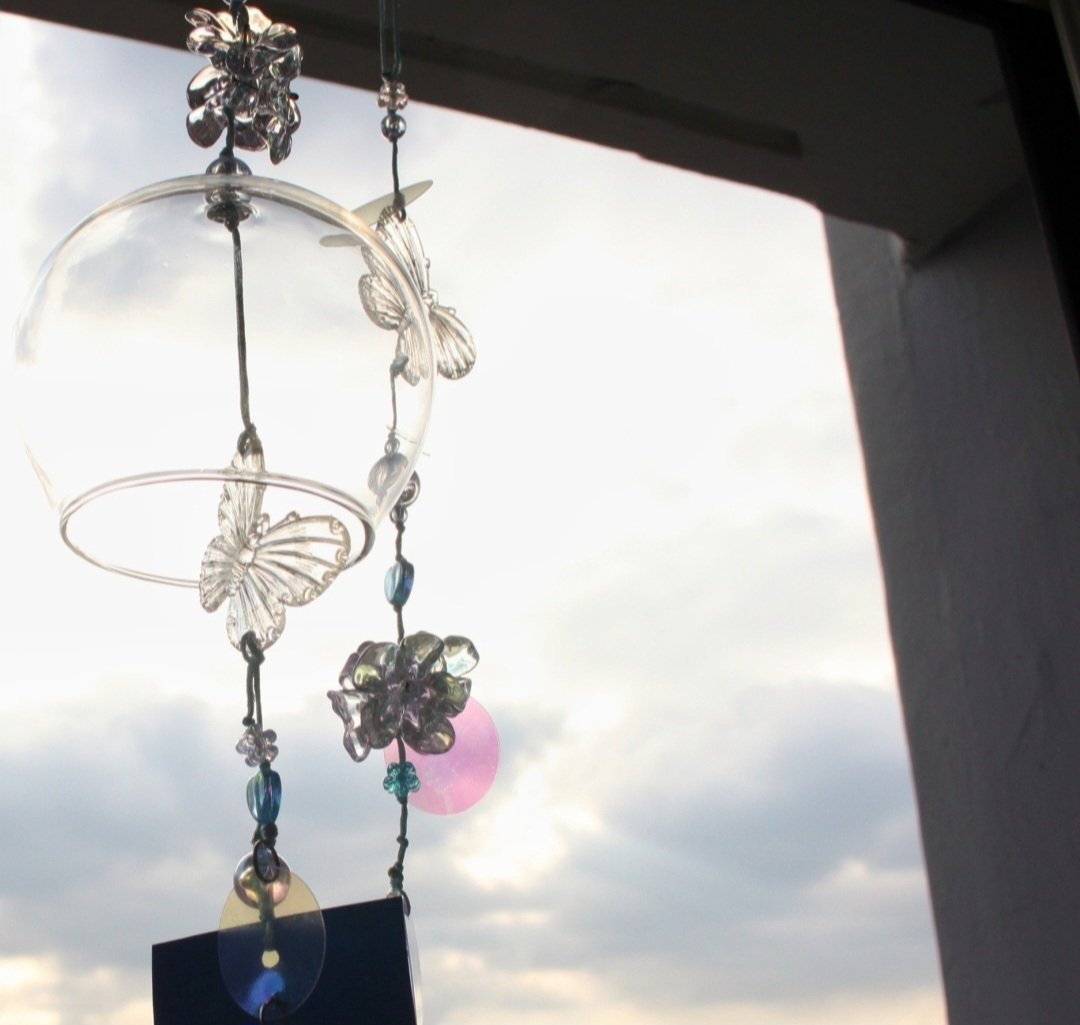 🌸꽃나비를드립니다🦋
늘 감사하고 사랑하는 신도님들에게
여름과 잘 어울리는 유리알같은 맑은 소리가 날 것 같은 꽃나비 풍경입니다🌸🦋
[팔로 3천임박이라 떨려요]
📢맘과 알티 멘션 원하는 방법으로 참여가능
⚠️맞팔인 분들에 한해 추첨(중복X) 당발 7/22(화) 오후8시
늘 평안하세요🫂