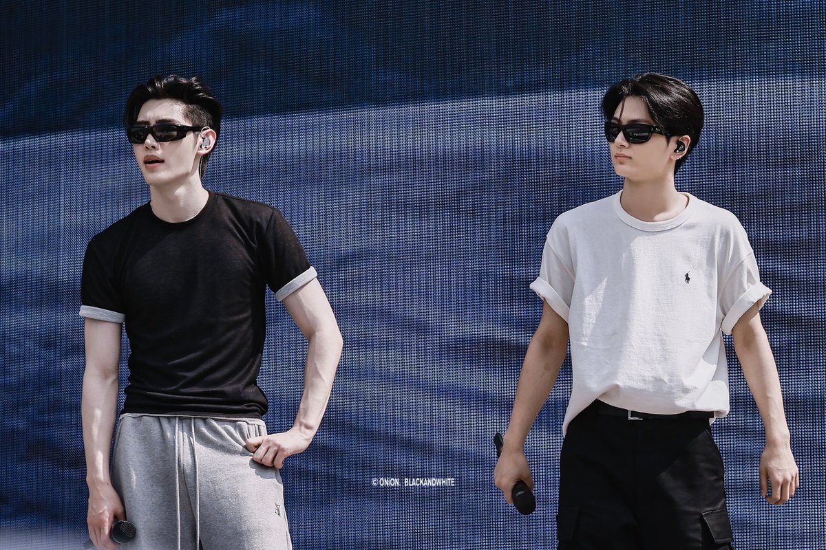 ZzzzOnJJing's tweet photo. 250706

#JAY #SUNGHOON #흑백즈 
#종성 #성훈 #ENHYPEN https://t.co/4KrMRMQZrW