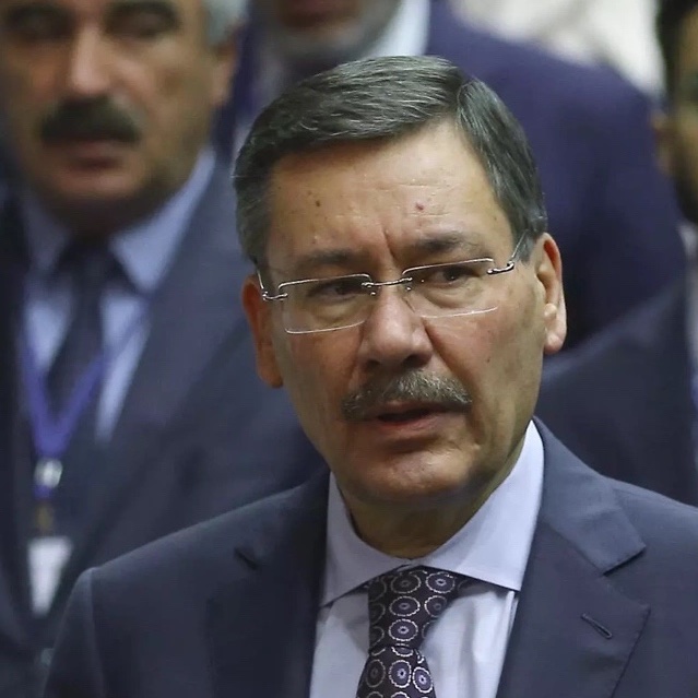 Boşuna Tıklama (@bosunatiklama) on Twitter photo Mahmut Tanal: "Melih Gökçek yargılanmadan, bu ülkede yapılan hiçbir yolsuzluk operasyonu samimi değildir." Mahmut Tanal: "Melih Gökçek yargılanmadan, bu ülkede yapılan hiçbir yolsuzluk operasyonu samimi değildir."