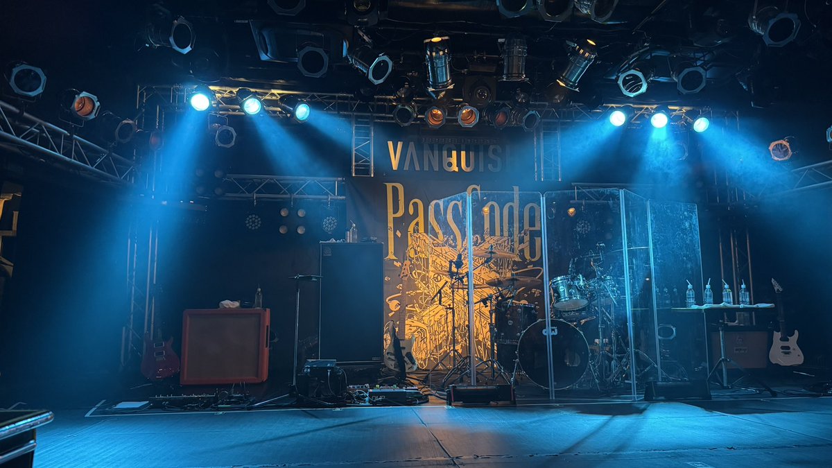 Passcode_Emily5's tweet image. サウチェ本しか