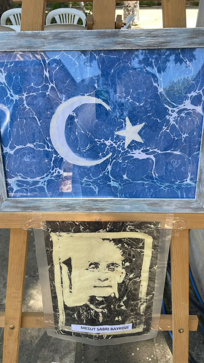 Vakfımızda, 15 Temmuz’a kadar açık olacak “Altaylardan Tuna’ya” temalı, #EbruSanatı ile “Türklük” motiflerini buluşturan sergimizin açılışı gerçekleştirildi.

5 Temmuz Urumçi Katliamı münasebetiyle, şehitlerimiz için yapılan hayır ve dualarla anma programı düzenlendi.

Varlık ve
