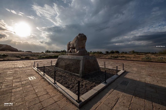 GilgameshIQ's tweet photo. حكمة بابلية

الرجل الذي لا يحفظ السر، لا يُؤتَمن على الخبز والماء

Babylonian Wisdom:

"The man who cannot keep a secret is not to be trusted with bread and water." https://t.co/704RmhTlaa