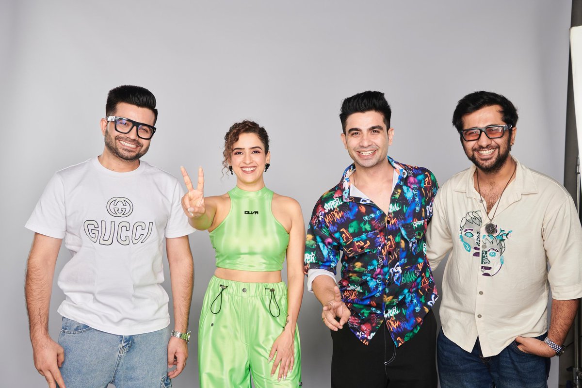 Good team. Great energy. And one fab endorsement shoot with the amazing <a href="/sanyamalhotra_/">A</a> 🎬
With my co-founder @anvarul_hasan_annu and creative head @iamkunaalnirola 
Stay with us — this one’s going to look 🔥

#EndorsementShoot #SanyaMalhotra #Celewish #shooting