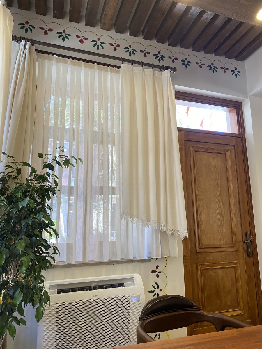 htcclkgl's tweet image. Bazı yerlerin güzelliği naifliği enerjisi 🌷