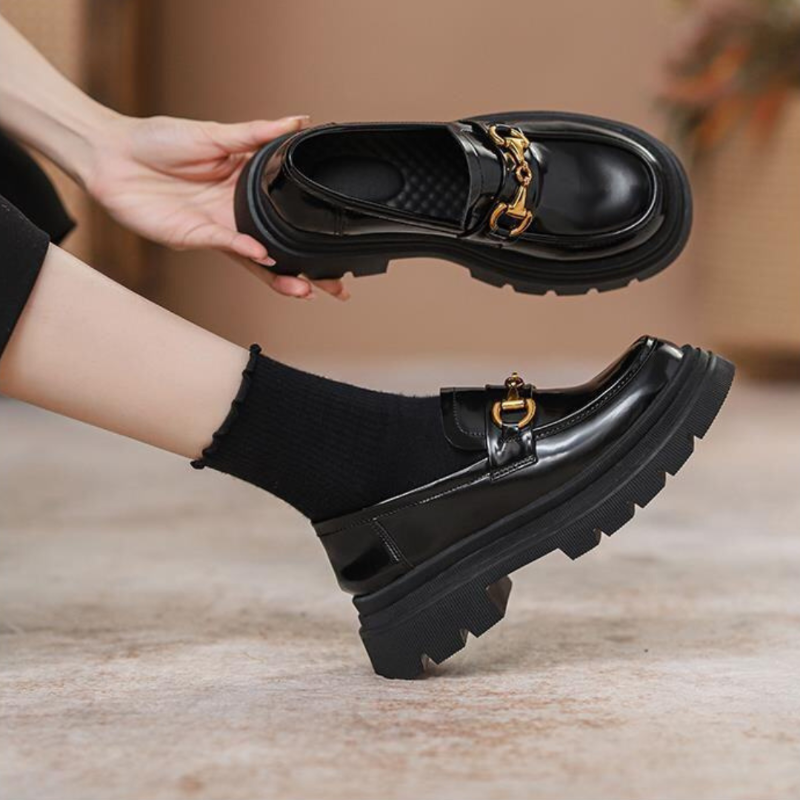 Leibel05's tweet photo. รองเท้า Loafers หนังแท้ สีดำ ทรงหัวมน รองเท้าส้นหนา ส้นสูง แมทช์เข้ากับทุกชุด ใส่ได้ทุกโอกาสเลยจ้า