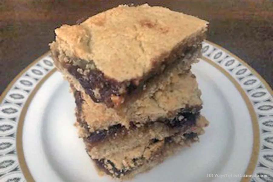 One random act of kindness every day from each of us and we just might ignite a blaze that sets the world in the right direction! Start by being kind to yourself with Oatmeal Marshmallow Fudge Bars. Grab the recipe here: tinyurl.com/2mfc9wun