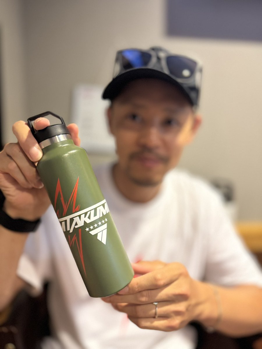 Takumi Takahashi #13 HRC (@takumi13_hrc) on Twitter photo オリジナルボトルも数量限定で注文受付中です!
takumi13.base.shop/items/111600046 オリジナルボトルも数量限定で注文受付中です!
takumi13.base.shop/items/111600046