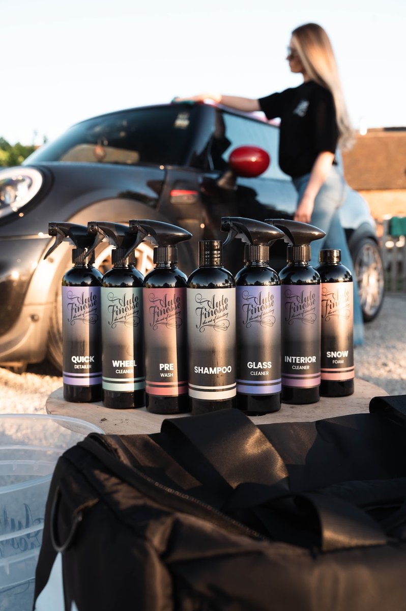The Essential 7 - Perfect for the weekend clean from start to finish. 

#autofinesse #detailing #cars